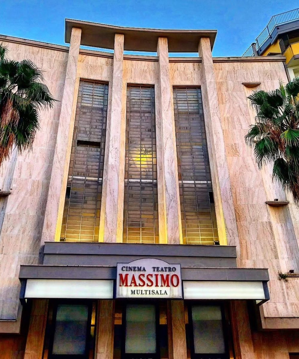 Facciata Cineteatro Massimo Pescara